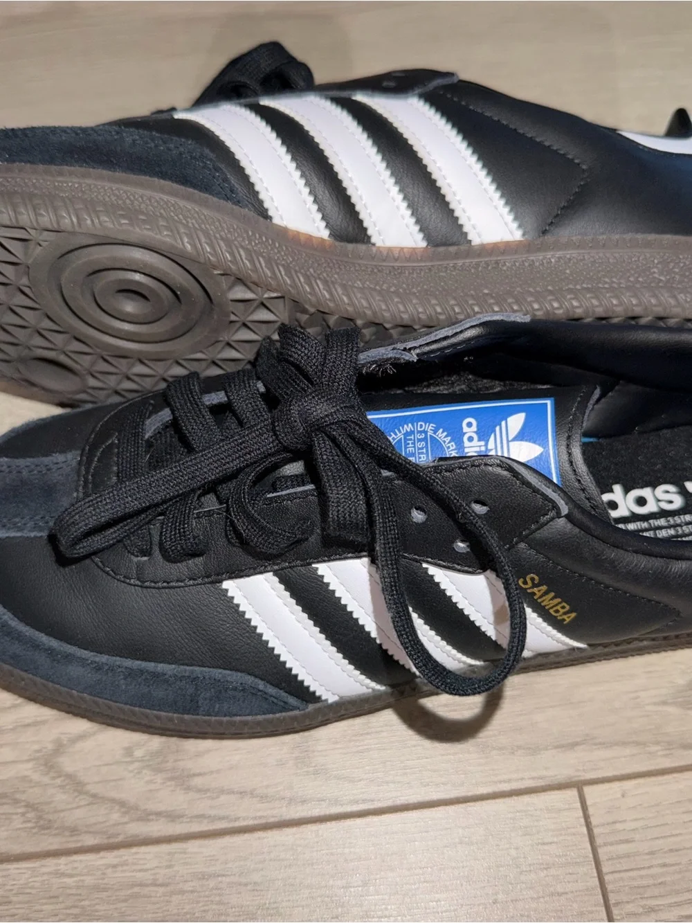 adidas samba Men's Black & White Classic Sneakers worn lightly 1x